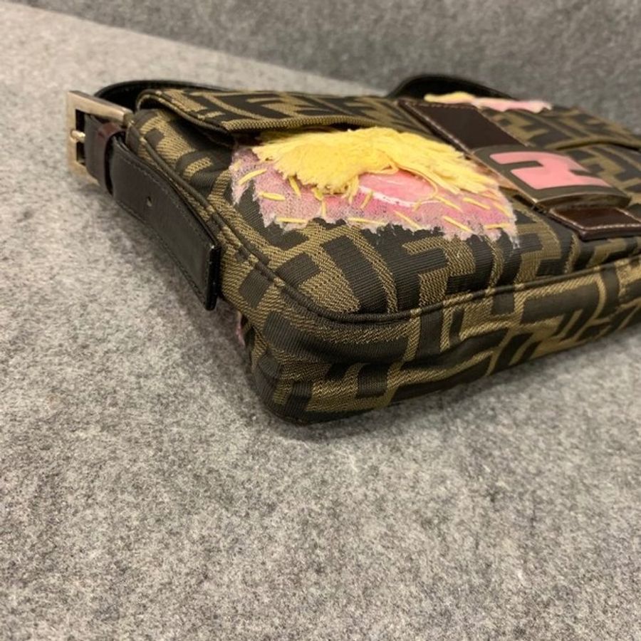 FENDI 老花緹花布 特殊繡花 法棍包-5