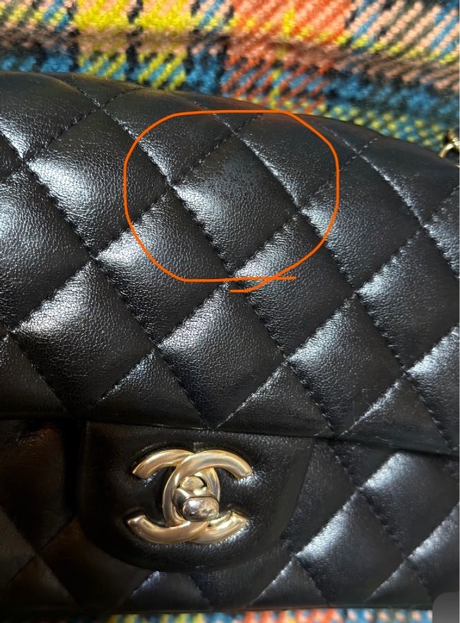 CHANEL Classic Flap 20 裸包 晶片黑羊淡金釦（大Mini）-22