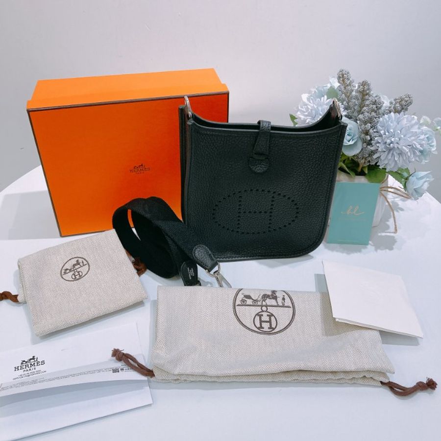 TW4887 Hermes 愛馬仕迷你依芙蓮二代肩帶包包 Mini Evelyne II TC Noir-14