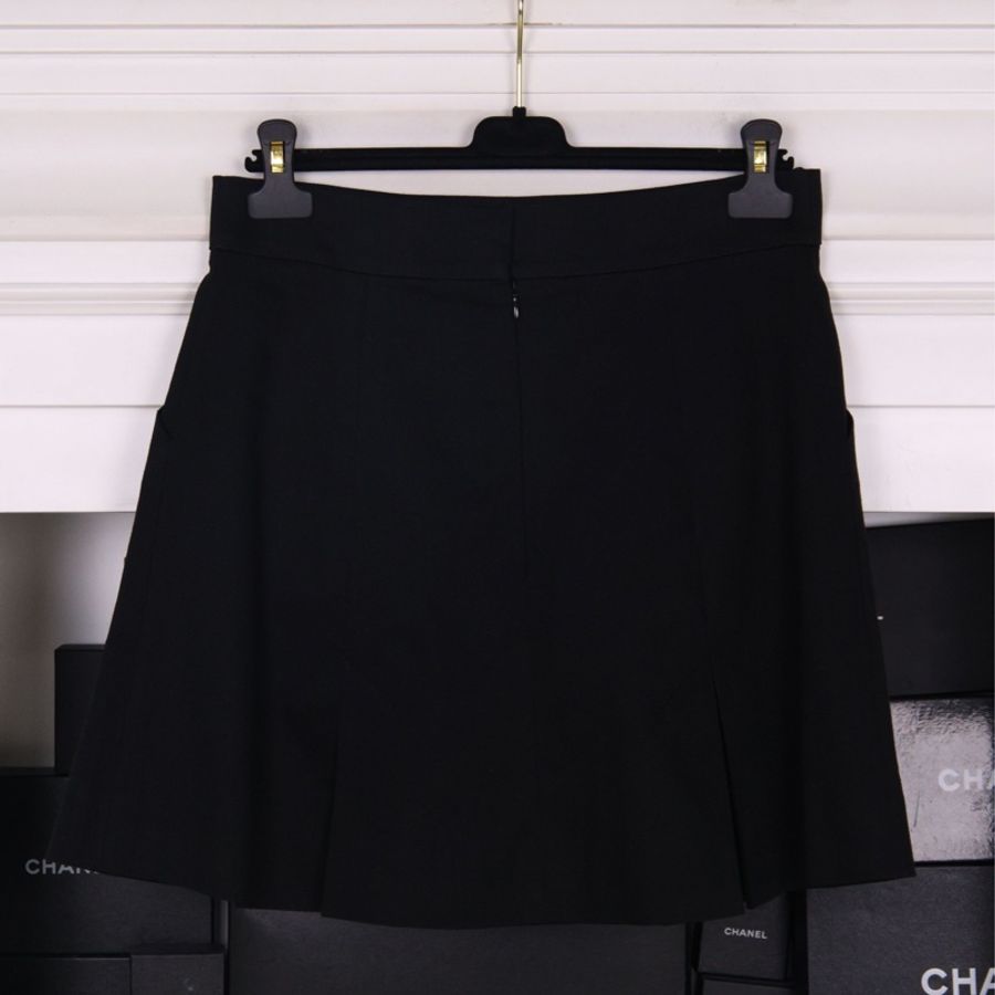 Chanel 19年邮轮系列黑色短裙半裙-3