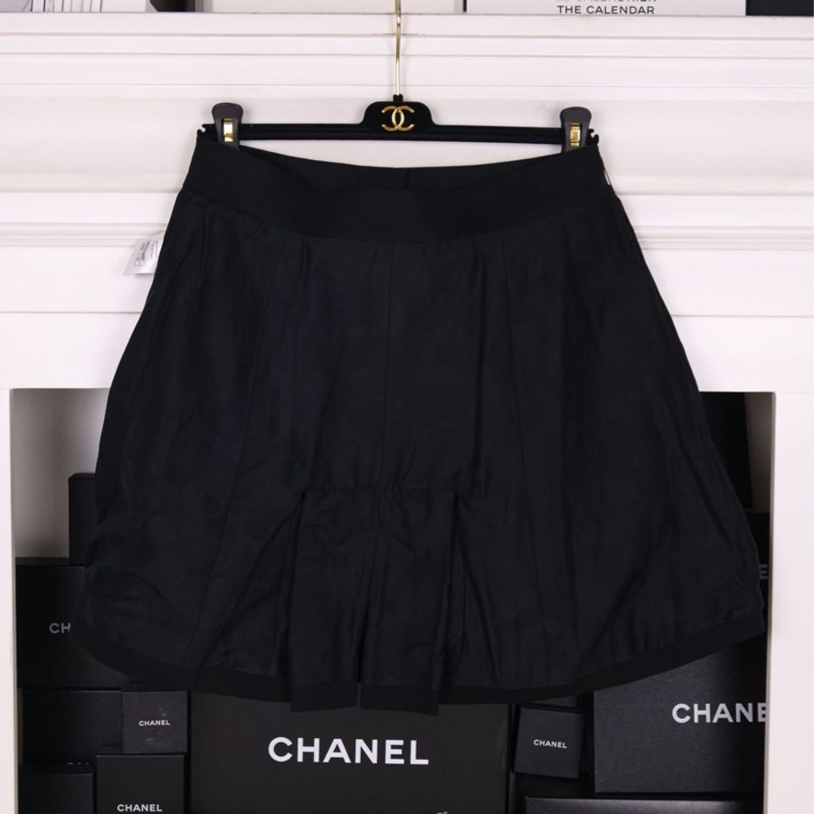 Chanel 19年邮轮系列黑色短裙半裙-7