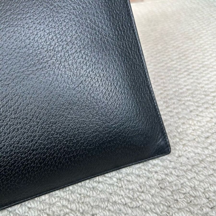 GUCCI古馳小蜜蜂手拿包 黑色荔枝紋牛皮 金色蜜蜂logo-6
