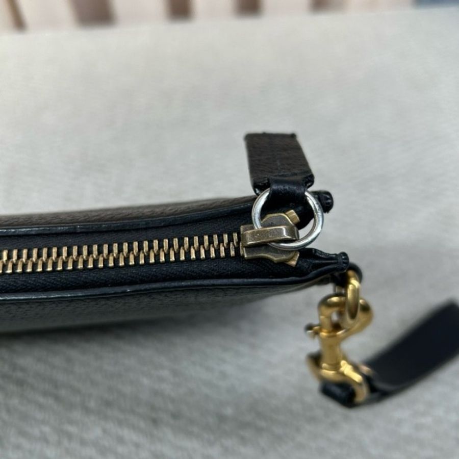 GUCCI古馳小蜜蜂手拿包 黑色荔枝紋牛皮 金色蜜蜂logo-13