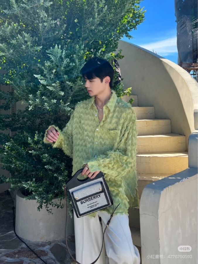 《仙闆名牌精品》BURBERRY Mini Pocket 黑 手提包 斜背包 肩背包 側背包-4