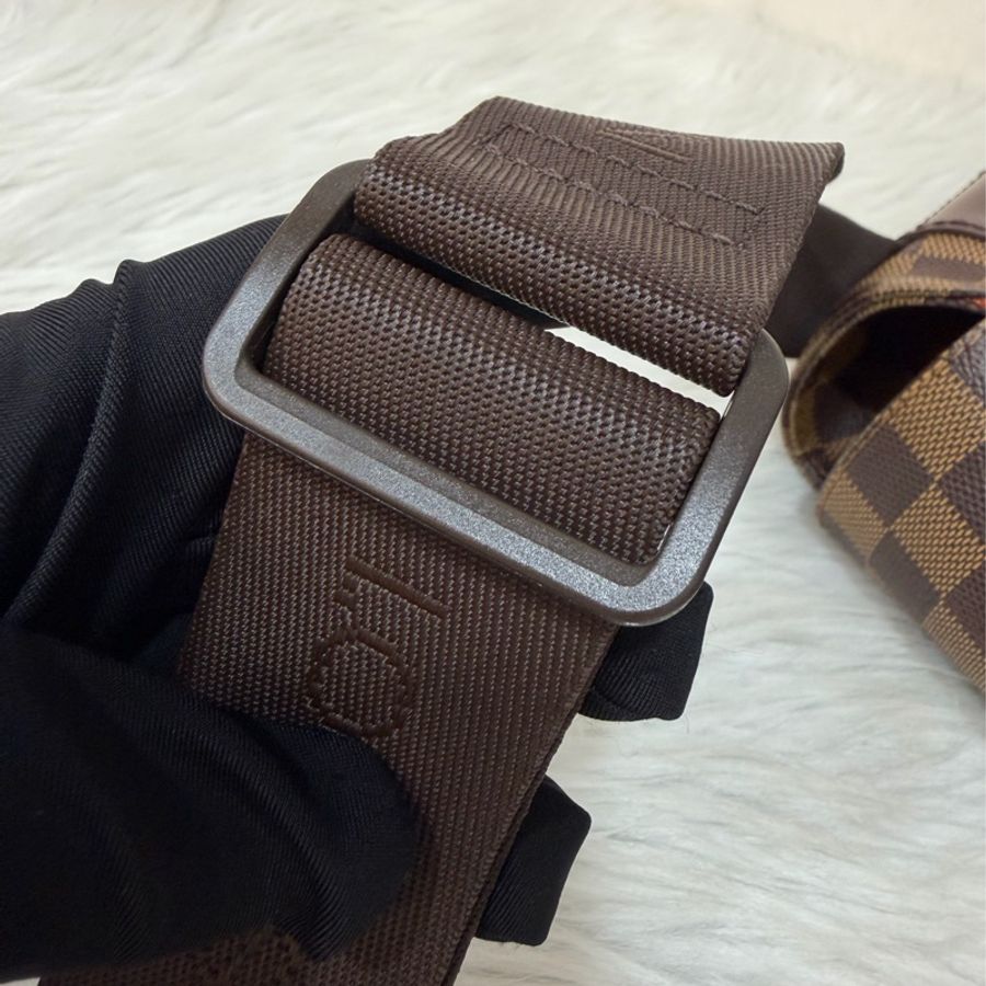 LV N45258 是 Louis Vuitton N45258 咖格 Damier Ebene 棋盤格 Bastille 肩背包-71