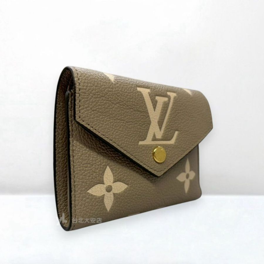 A13318-LV 斑鳩灰牛皮Victorine三折零錢短夾M81861-2