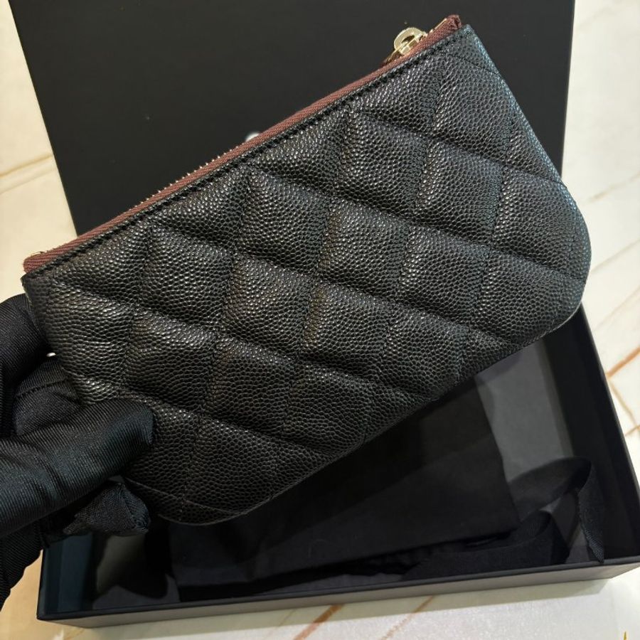 *SHIHNA名牌精品* CHANEL 小牛皮小型拉鍊手拿包-2