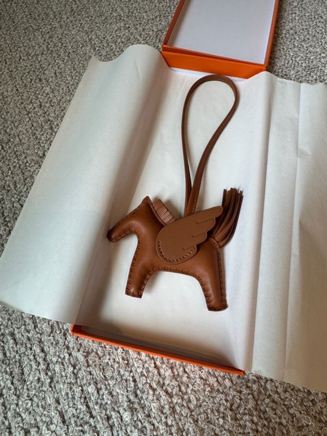 Hermes愛馬仕Hermes Rodeo PM 金棕小馬吊飾-6