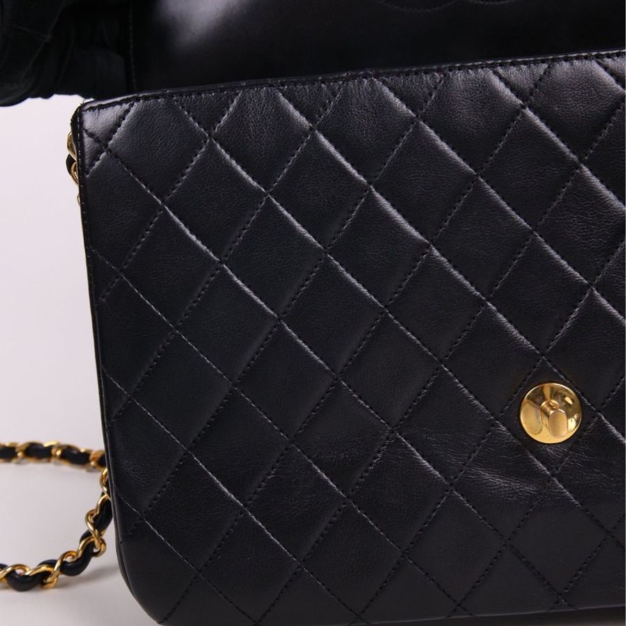 Chanel黑金书包扣菱格纹信封包woc单肩包-29