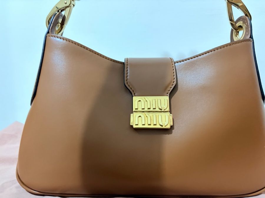 Miu Miu City Calf Cognac 小牛皮肩背包|附防塵袋-6
