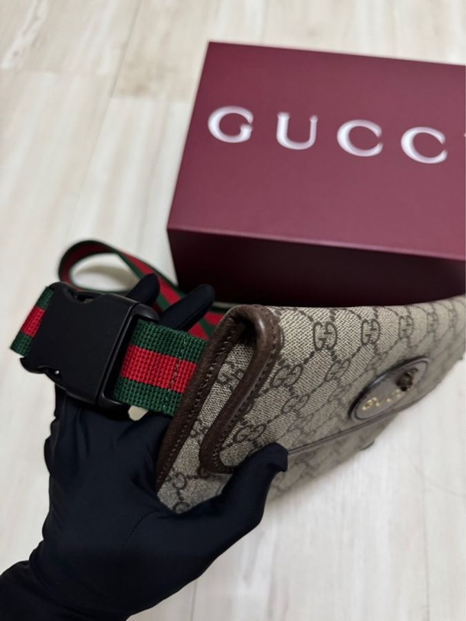 gucci老花虎頭斜背包-2