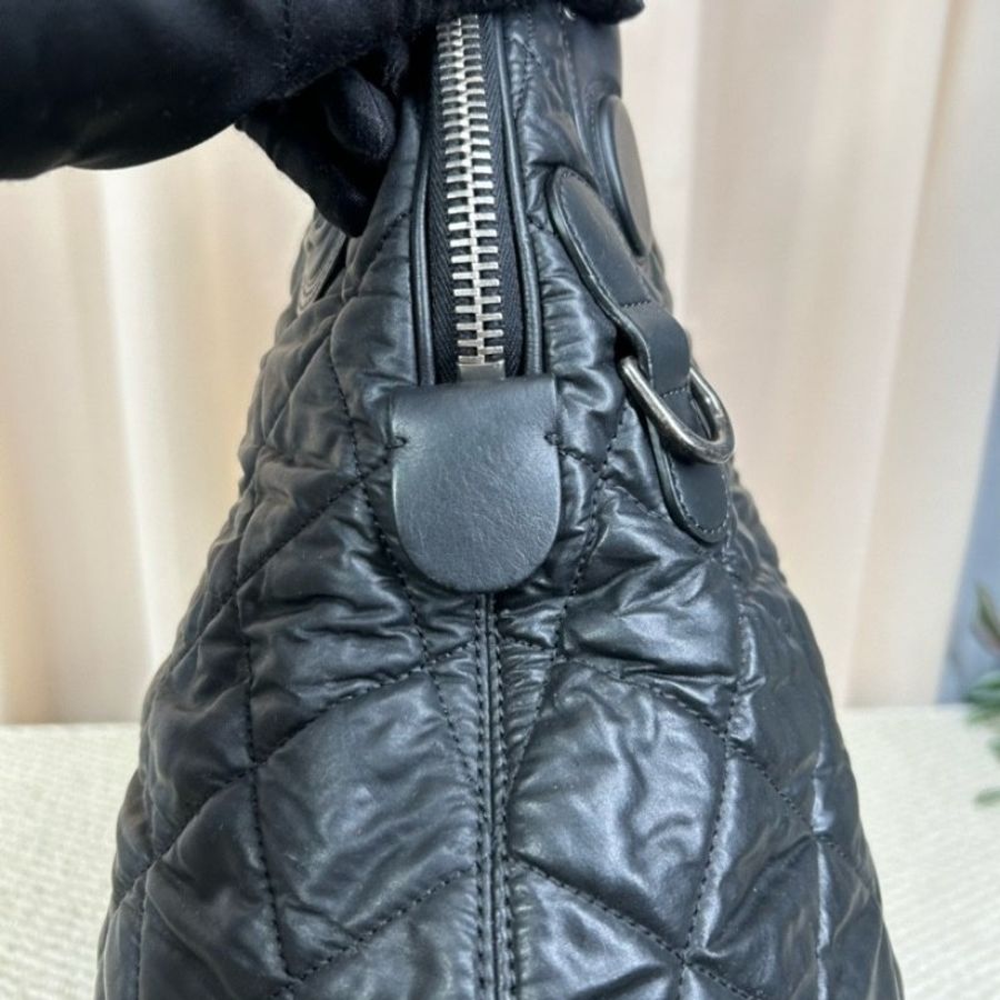 CHANEL 黑色羽絨 保齡球-14