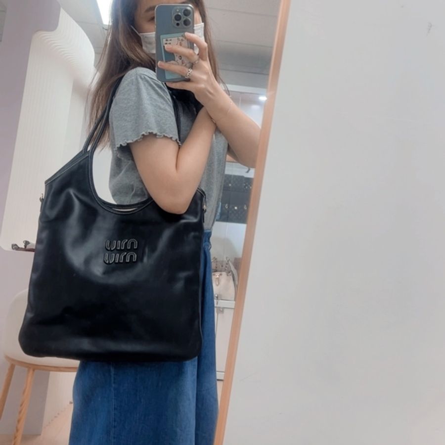 Miu miu ivy 黑色托特包 35尺寸-9