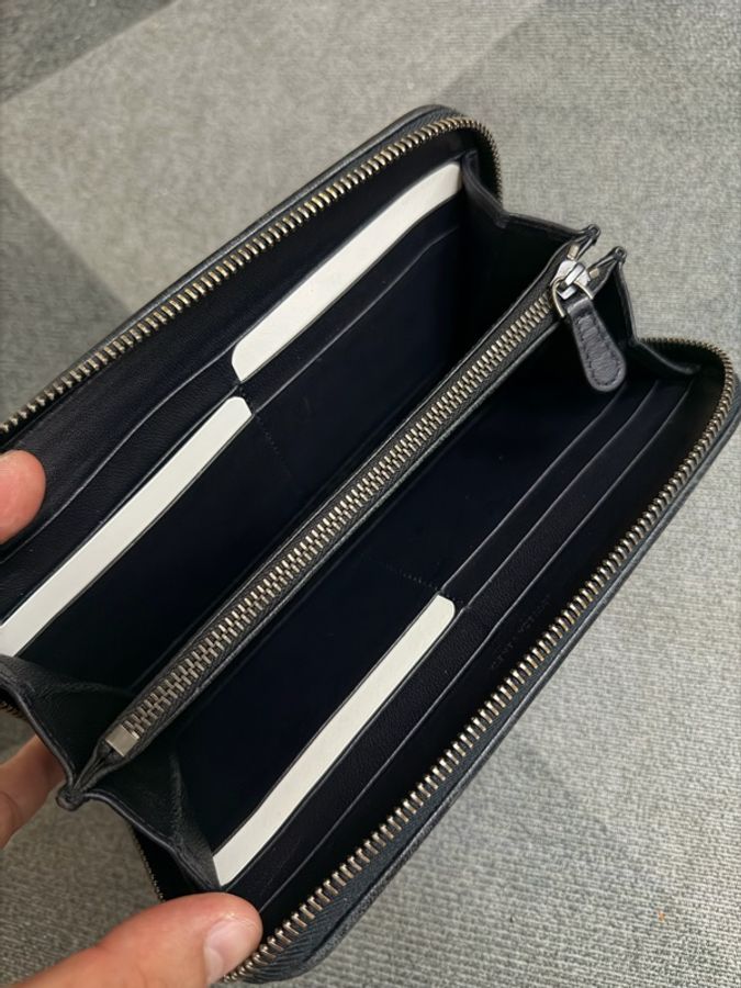 Bv經典黑色編織拉鍊長夾-5