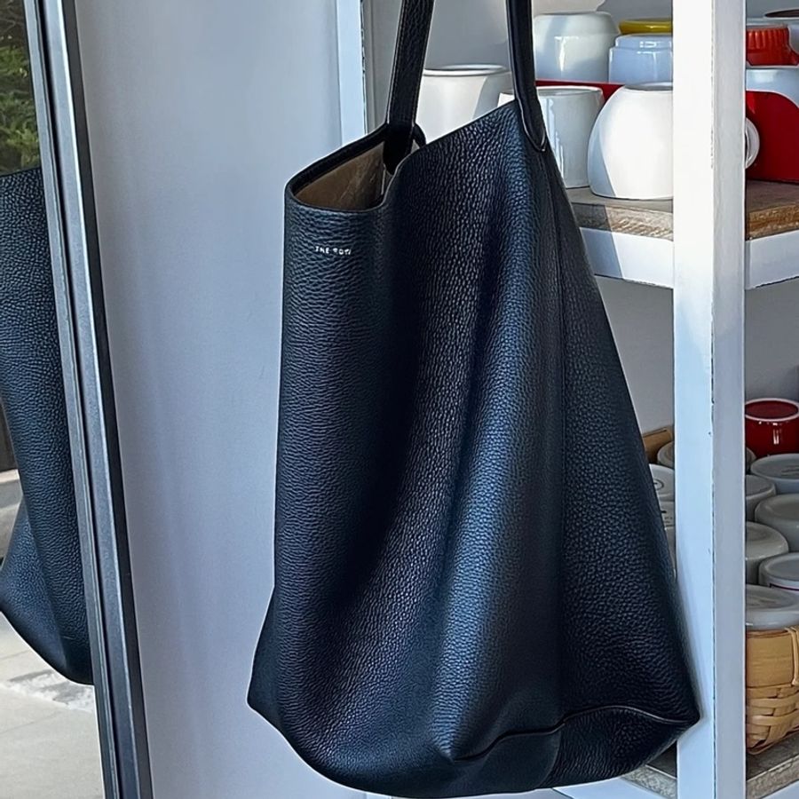 The row large tote bag 大號水桶包小牛皮-0