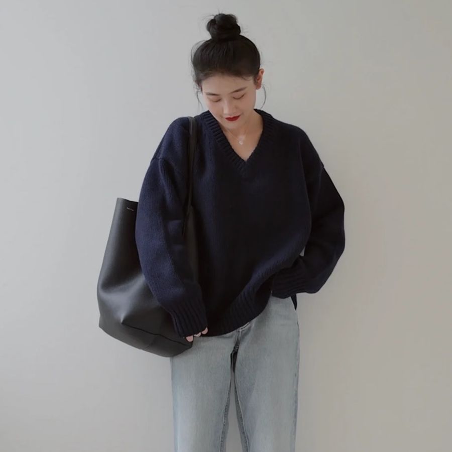 The row large tote bag 大號水桶包小牛皮-3