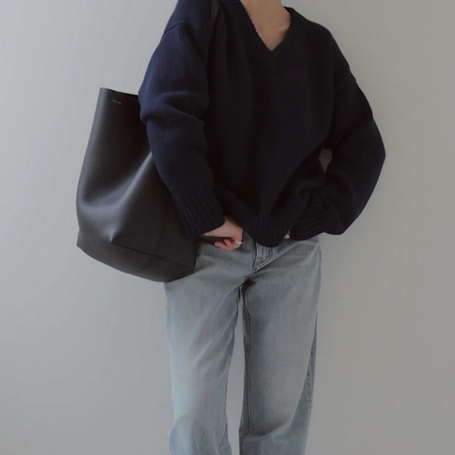 The row large tote bag 大號水桶包小牛皮-4