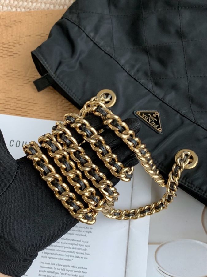 prada 普拉達 降落傘大號黑金 機場包單肩鏈條-7