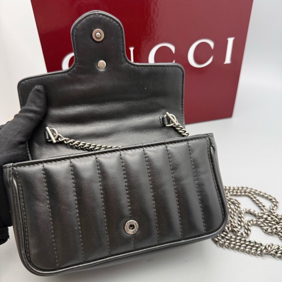 古馳Gucci絎縫新款黑銀Marmont mini單肩包-4