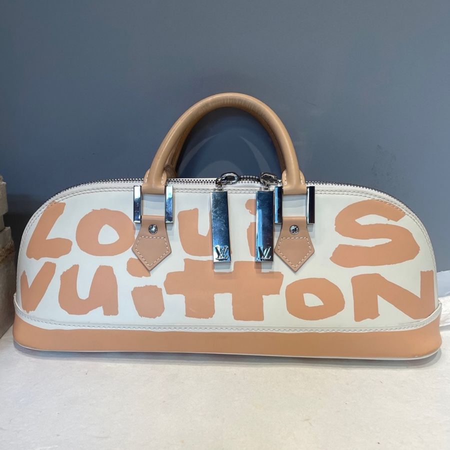 LV/路易威登 LV Alma Long奶茶塗鴉法棍包中號貝殼包手提包-0