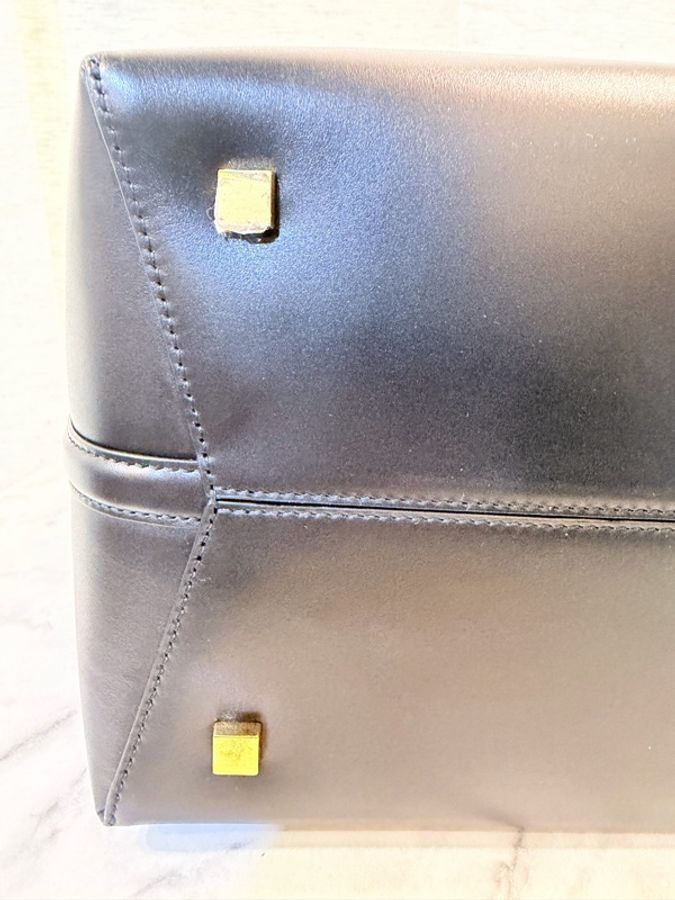 YSL 黑滑面牛皮LE 37霧金釦手提肩斜背水桶-9