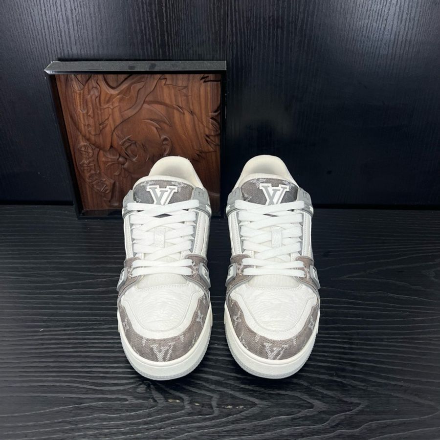 Louis Vuitton路易威登 trainer 灰白牛仔 39碼-1