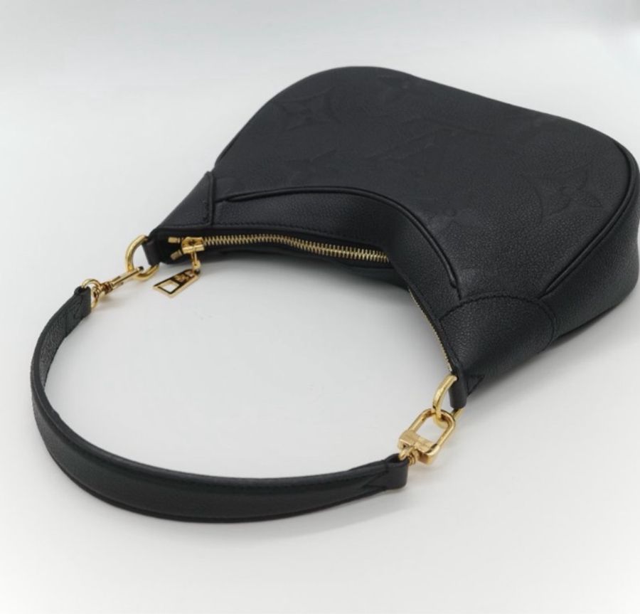 Louis Vuitton 路易威登BAGATELLE M46002 黑色全 皮壓紋彎月包牛角包斜背包單肩-4