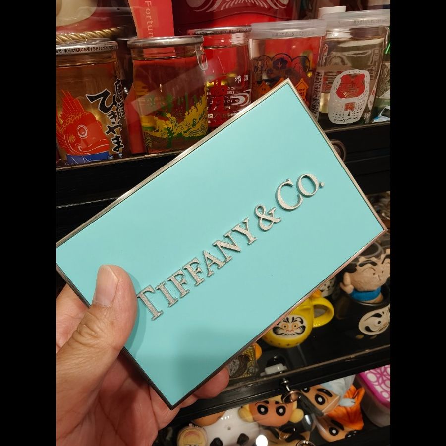 日本中古市場帶回蒂芬妮鐵製品牌展示牌
稀有品,收藏者必備
當擺飾,收藏都很值得
絕版中古品難免有歲月痕跡,完美主義者請跳過,謝謝-2