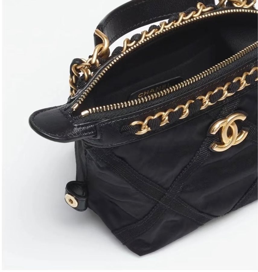 《仙闆名牌精品》Chanel 香奈兒 尼龍 羅緞 黑色 鏈帶包 小廢包 斜背包 肩背包 手提包-1