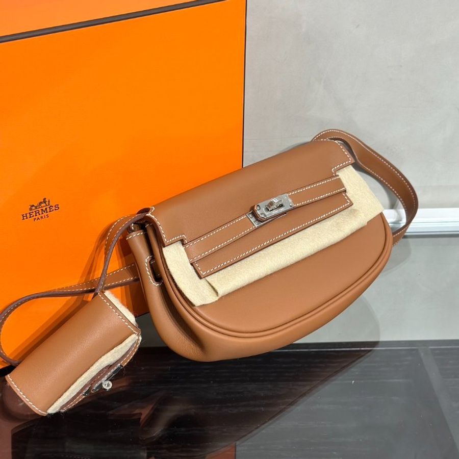 HERMES Kelly Moove - Gold 37 金棕銀 W-2