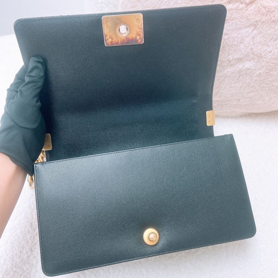 Chanel boy 25 黑金牛皮中號-9