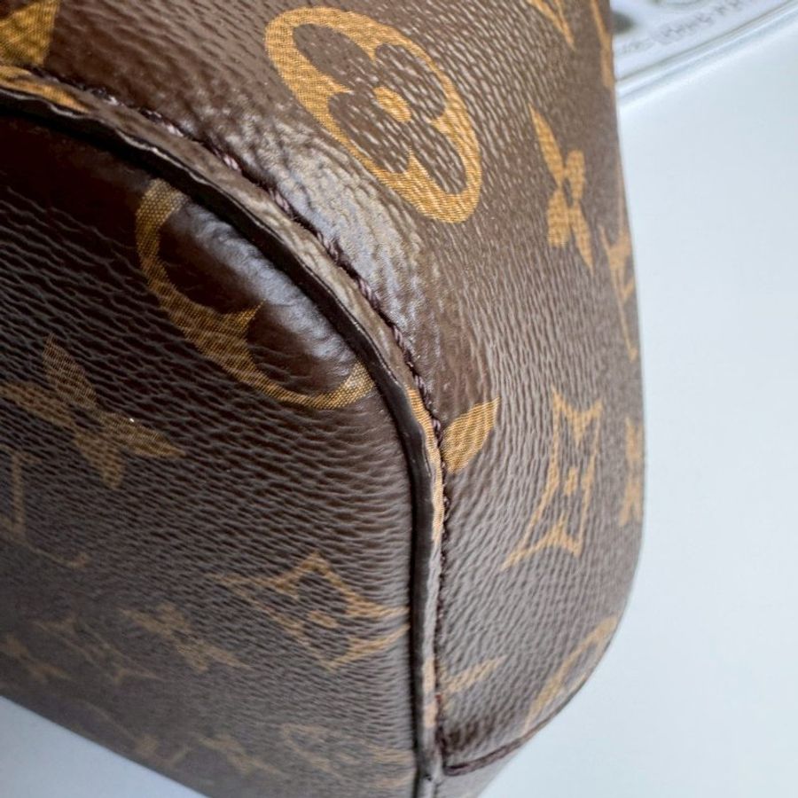 🎊99全新閒置商品 🎊LV 經典花紋水桶包-6