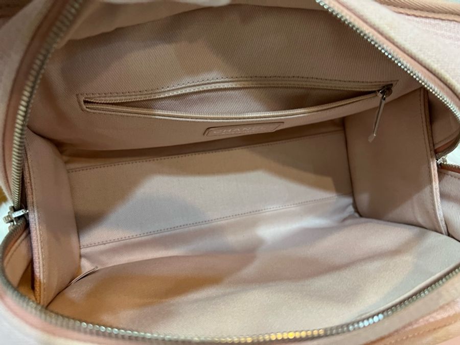 Chanel 絕版品 粉色 雙皮穿鍊肩帶 保齡球包 波士頓包 沙灘包(金屬有原膜)-8