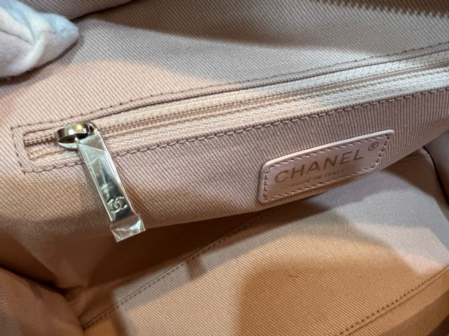 Chanel 絕版品 粉色 雙皮穿鍊肩帶 保齡球包 波士頓包 沙灘包(金屬有原膜)-10