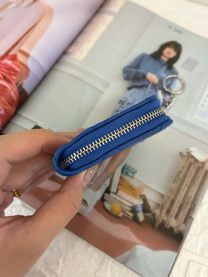Chanel藍羊皮L型拉鍊鑰匙零錢包👛-2
