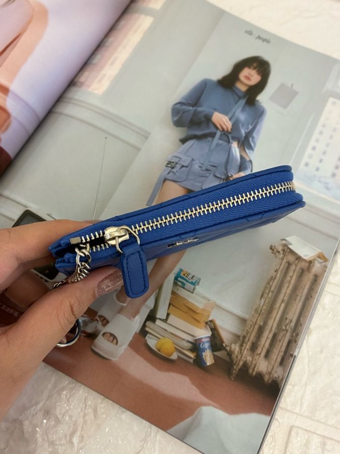 Chanel藍羊皮L型拉鍊鑰匙零錢包👛-5