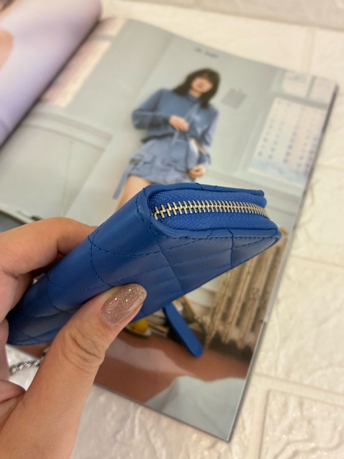 Chanel藍羊皮L型拉鍊鑰匙零錢包👛-8