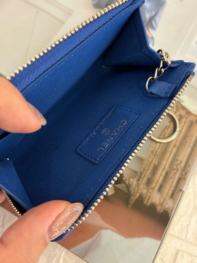 Chanel藍羊皮L型拉鍊鑰匙零錢包👛-19