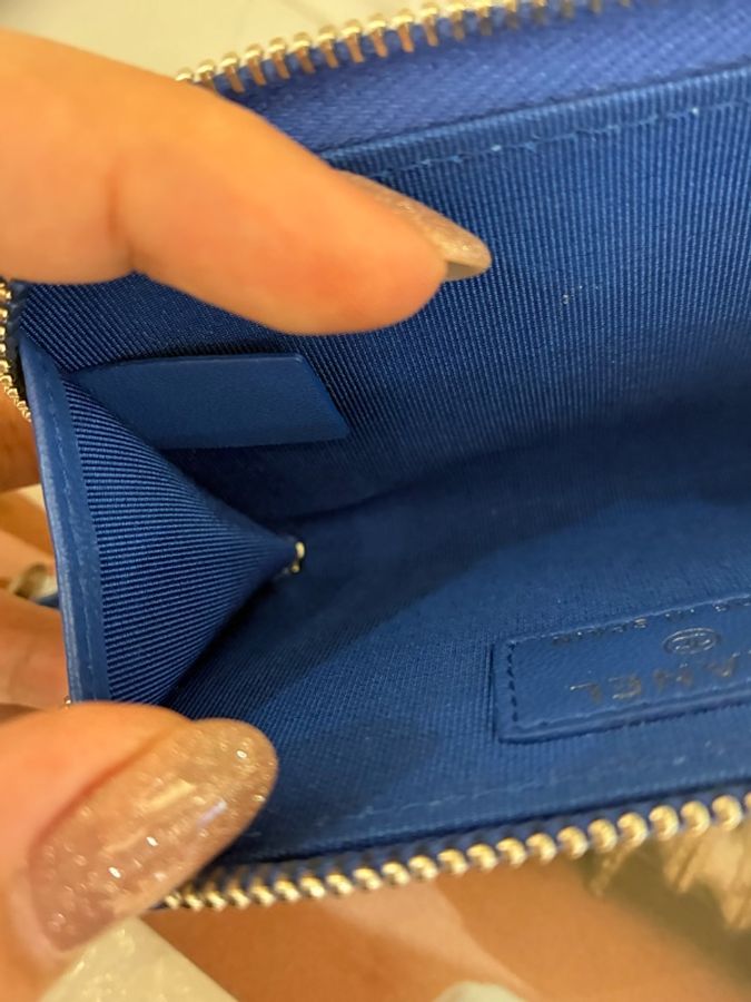 Chanel藍羊皮L型拉鍊鑰匙零錢包👛-20