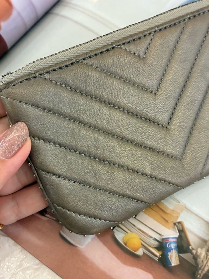 Chanel 滾邊卯釘一字零錢包👛-21