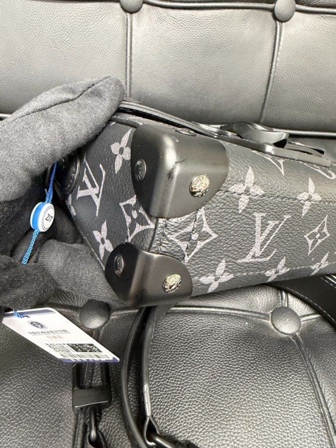 LOUIS VUITTON SOUL TRUNK 可拆卸可調節肩帶 Monogram Eclipse塗層帆布 郵差包單肩斜挎手提包-3