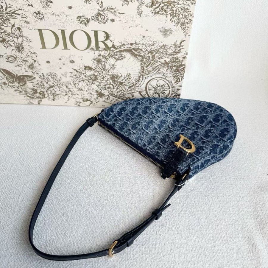 Dior 刺繡老花牛仔馬鞍包腋下包 漸變牛仔藍 20*15*5 99新配件塵袋-5