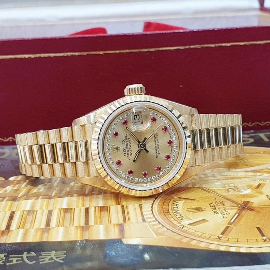 【大眾名錶】ROLEX勞力士 69178 Datejust 女錶18K蠔式 小紅寶石多層鑽面盤 太陽圈 錶徑26mm 自動上鍊 大眾名錶G271-2