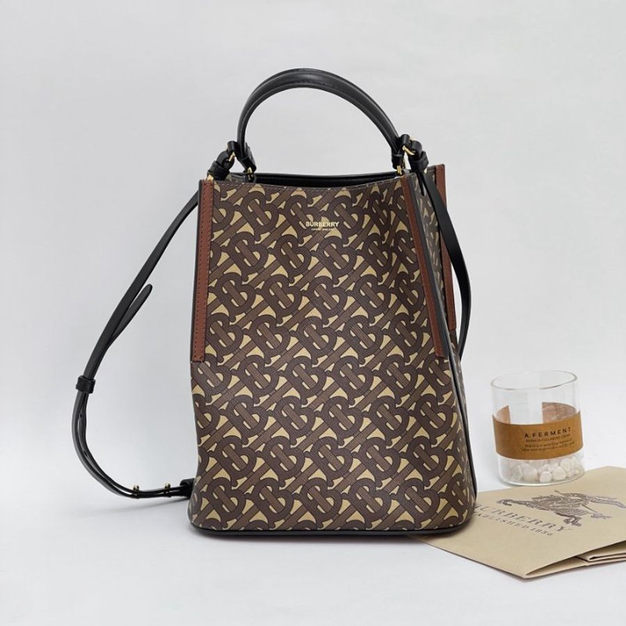 BURBERRY  PEGGY TB老花水桶包 小號-0