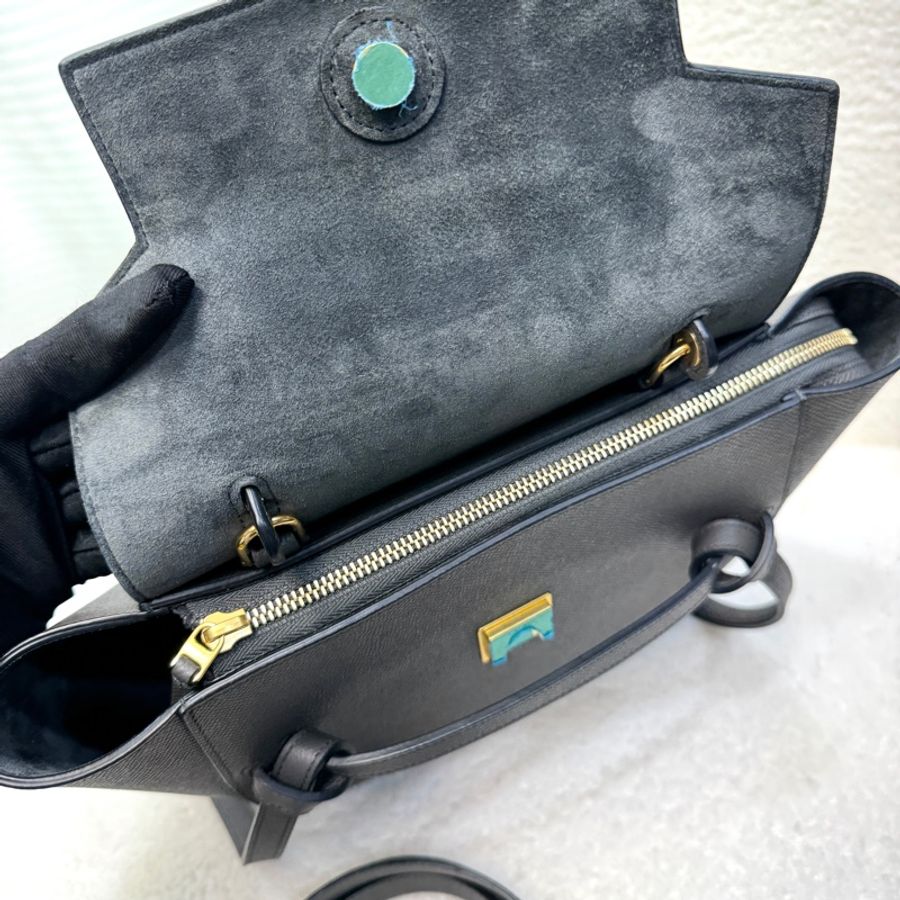 賽琳CELINE 經典大象灰 Micro Belt Bag 粒面小牛皮手提斜背鯰魚包-21