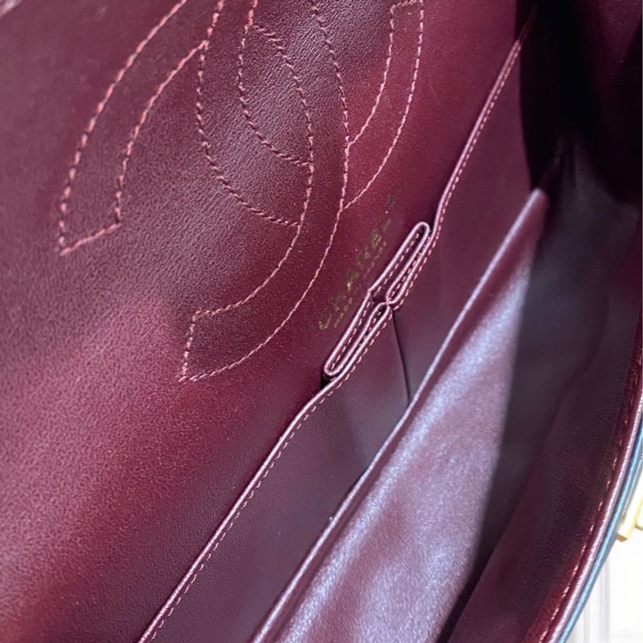 Chanel 限量復刻徽章包-5