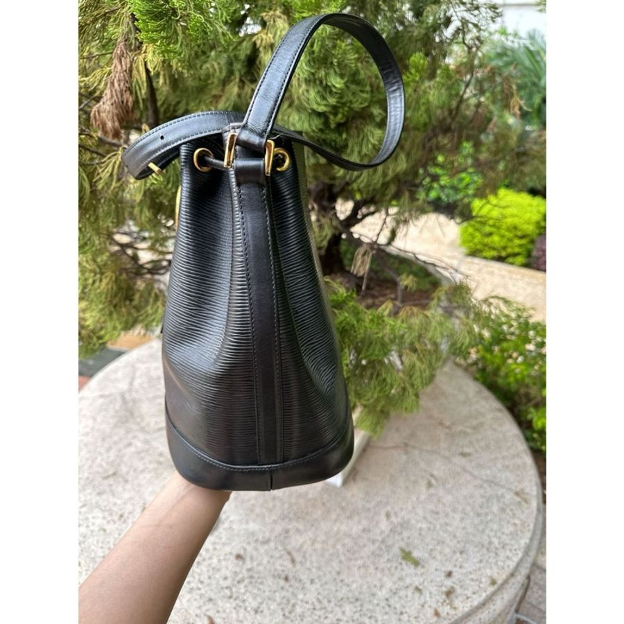 華倫天奴 Valentino Garavani 經典古董 絕版 黑色皮革 水波紋抽繩水桶包 日本中古 bucket bag-13
