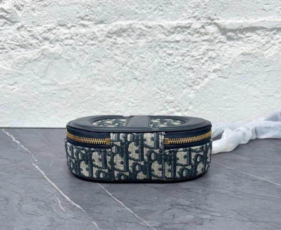 Dior 2CD Signature 藍色老花刺繡 拼皮革豬鼻子相機包手提肩背包-6