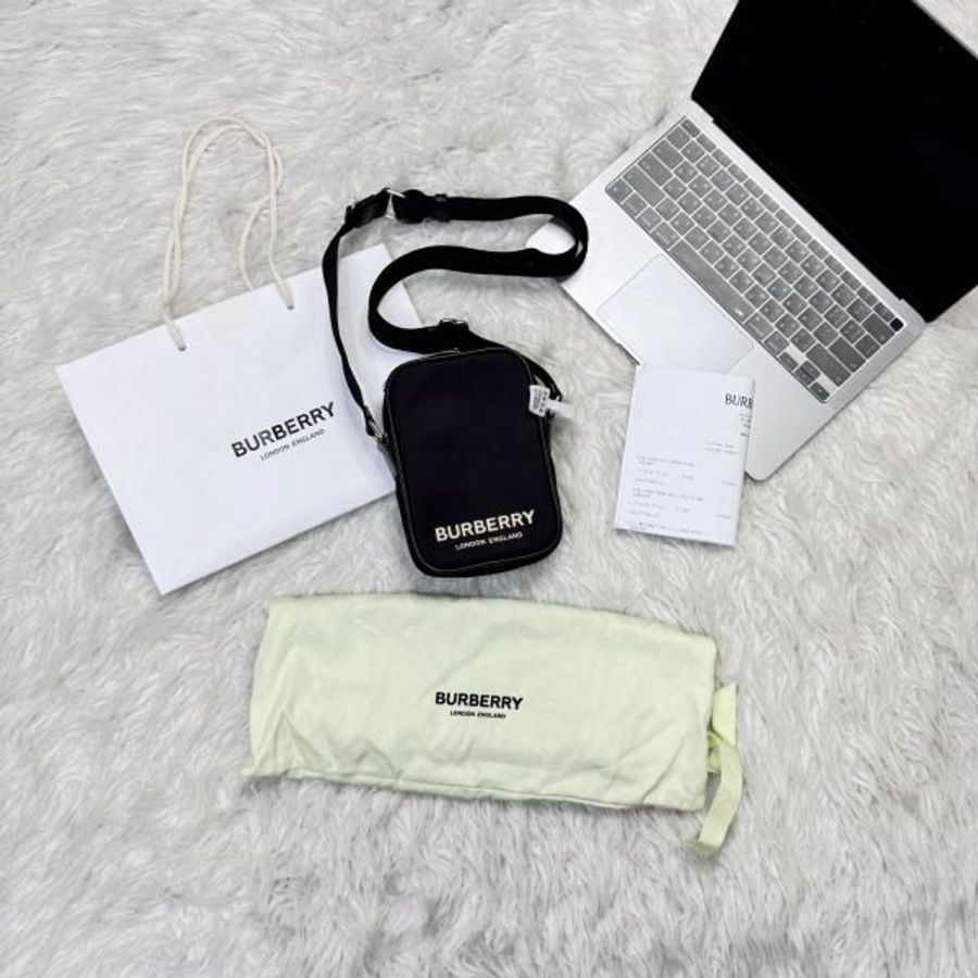 BURBERRY PADDY 手機包-8