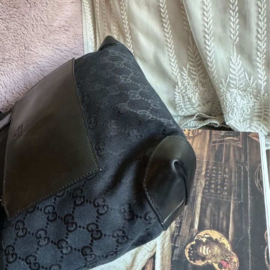 古馳 經典 老花托特包 黑色 皮革中古包 復古包 腋下包 托特包 老花 中古包 側背包 斜 gucci shoulder bag black tote bag-3